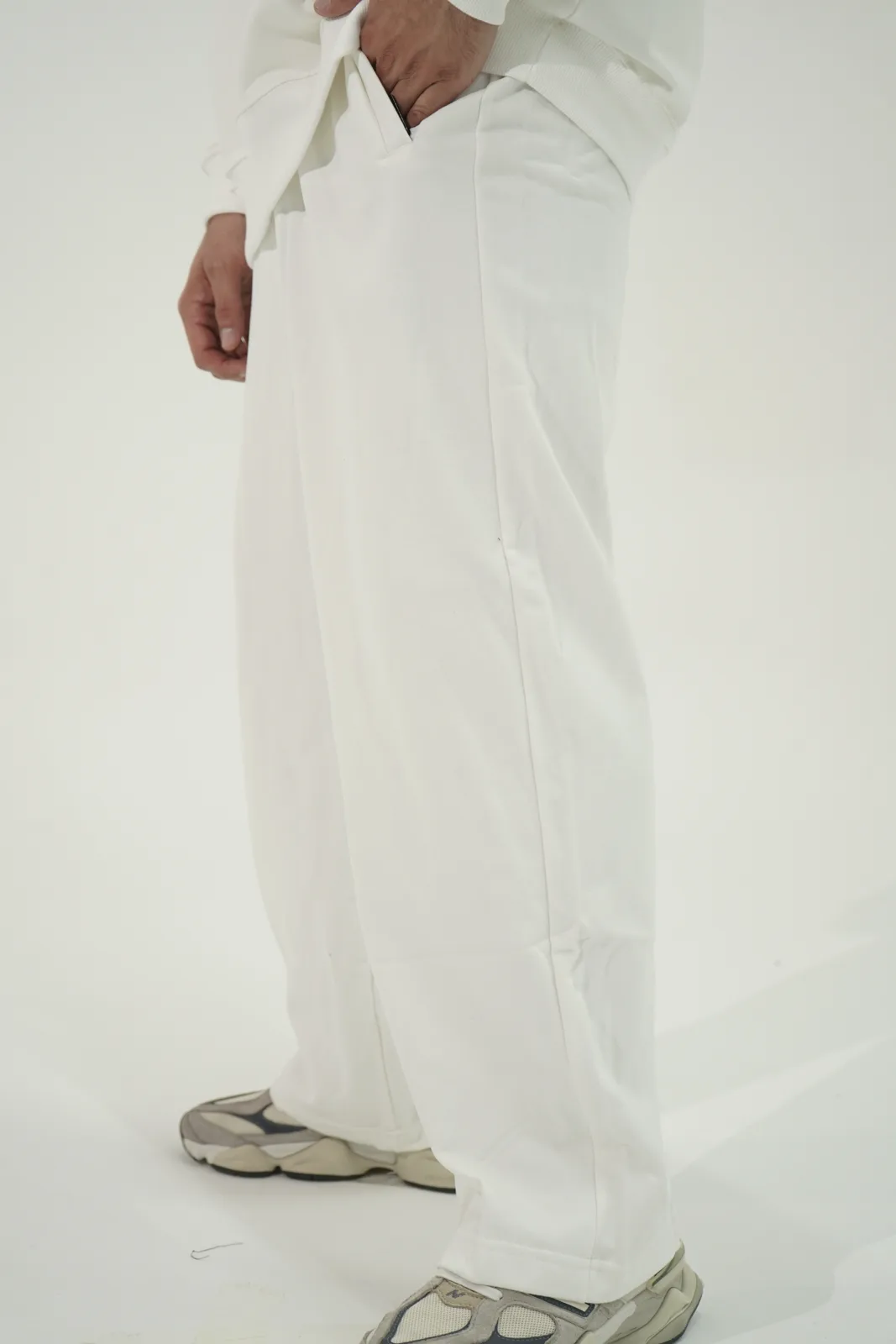 Sudadera Bota Recta Oversize en color Blanca