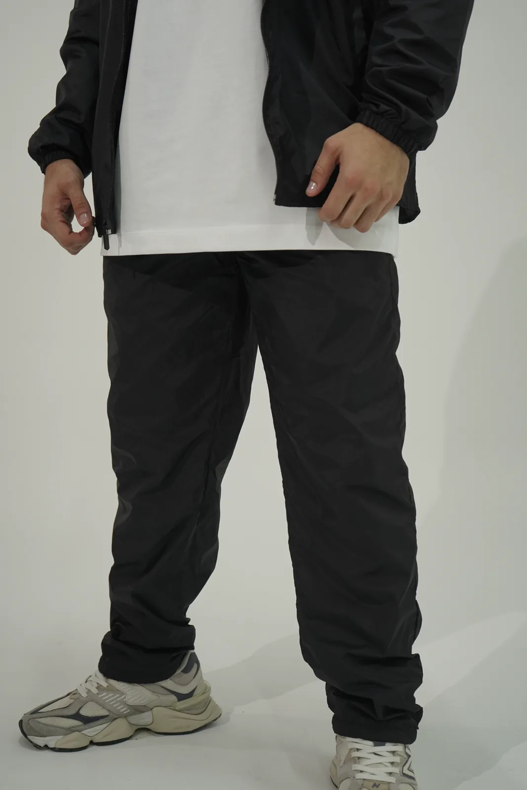 Sudadera Cortavientos en color Negra